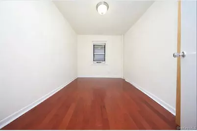 27-77 33rd Street #2A, Astoria, NY 11105 - Photo 9