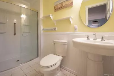 4 Manchester Drive, Bethpage, NY 11714 - Photo 9