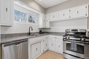 93 Smith Ave, White Plains, NY 10605 - Photo 11