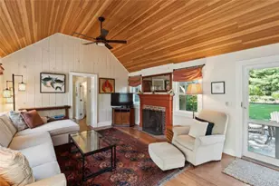 695 Main St, Westhampton Beach, NY 11978 - Photo 9