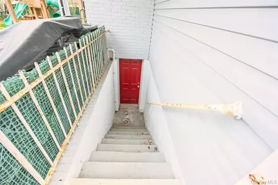 8 Willow Road, New Hyde Park, NY 11040 - Photo 29