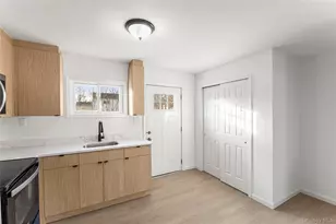 818 Meade Ave, Bellport, NY 11713 - Photo 5