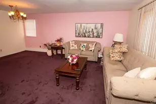 385 Beacon Ave, Lindenhurst, NY 11757 - Photo 9