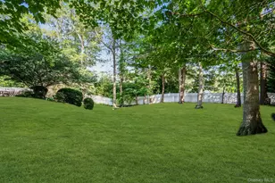 48 Randolph Dr, Dix Hills, NY 11746 - Photo 41