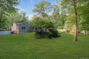 48 Randolph Dr, Dix Hills, NY 11746 - Photo 43