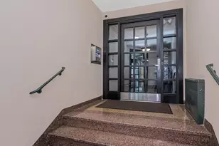 2104 Holland Ave, Bronx, NY 10462 - Photo 21