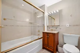 79-09 260th St, Floral Park, NY 11004 - Photo 13