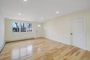 131 Belle Ave, Ronkonkoma, NY 11779 - Photo 7