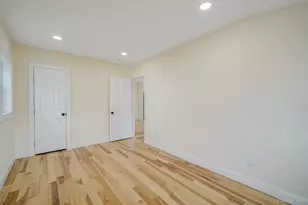 131 Belle Ave, Ronkonkoma, NY 11779 - Photo 11