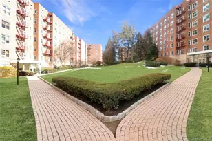 1300 Midland Ave, Yonkers, NY 10704 - Photo 3