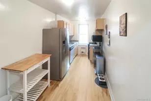 1300 Midland Ave, Yonkers, NY 10704 - Photo 13