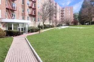 1300 Midland Ave, Yonkers, NY 10704 - Photo 35