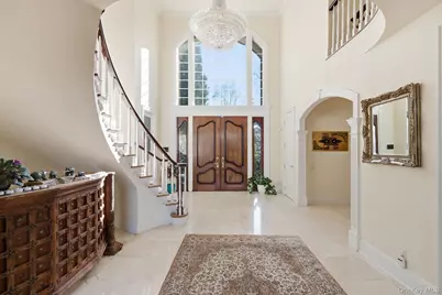 19 Cobblestone Court, Centerport, NY 11721 - Photo 7