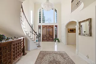 19 Cobblestone Ct, Centerport, NY 11721 - Photo 7