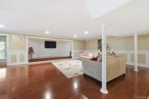 19 Cobblestone Ct, Centerport, NY 11721 - Photo 35