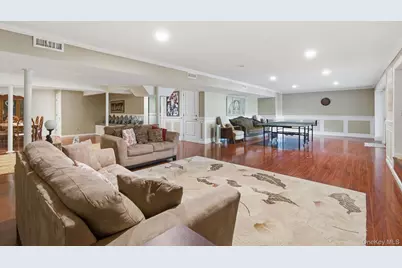 19 Cobblestone Court, Centerport, NY 11721 - Photo 35