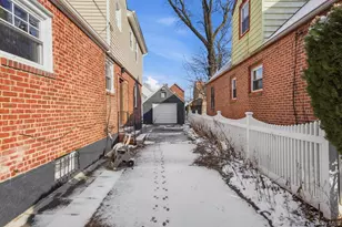 118-27 201st St, Saint Albans, NY 11412 - Photo 33