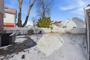 118-27 201st St, Saint Albans, NY 11412 - Photo 35