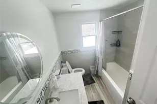 15 Mida Ct, West Babylon, NY 11704 - Photo 9