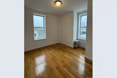 36-05 Vernon Boulevard, Long Island City, NY 11106 - Photo 13