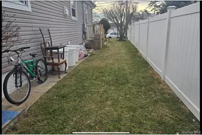 5 Campion Street, Brentwood, NY 11717 - Photo 3