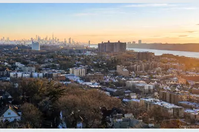 111 Alta Avenue, Yonkers, NY 10705 - Photo 21