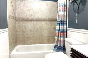 4 Manor Hills Dr, Manorville, NY 11949 - Photo 11