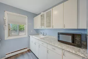 2453 Union Blvd, Islip, NY 11751 - Photo 17