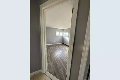 1371 Rosser Avenue, Elmont, NY 11003 - Photo 17