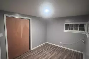 1371 Rosser Ave, Elmont, NY 11003 - Photo 9