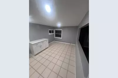 1371 Rosser Avenue, Elmont, NY 11003 - Photo 7