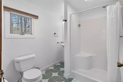 1073 Indian Springs Road, Pine Bush, NY 12566 - Photo 19