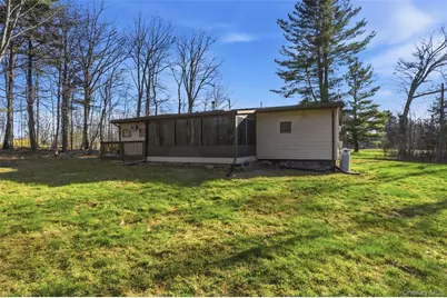 1073 Indian Springs Road, Pine Bush, NY 12566 - Photo 33