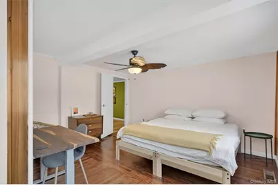 1073 Indian Springs Road, Pine Bush, NY 12566 - Photo 17