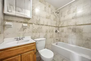 134-10 Farmers Blvd, Jamaica, NY 11434 - Photo 29