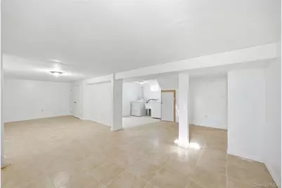 13410 Farmers Boulevard, Jamaica, NY 11434 - Photo 37