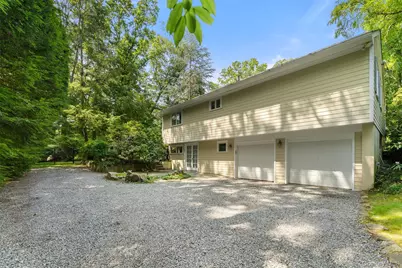 110 Round Hill Road, Scarsdale, NY 10583 - Photo 39