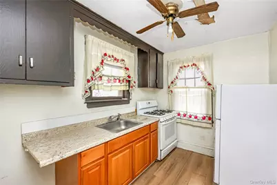 24018 144th Avenue, Rosedale, NY 11422 - Photo 19