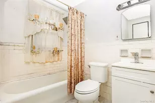 240-18 144th Ave, Rosedale, NY 11422 - Photo 15