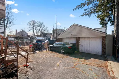 1524 124 Street, College Point, NY 11356 - Photo 11