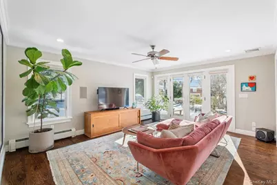 9 Thomas Lane, Scarsdale, NY 10583 - Photo 13