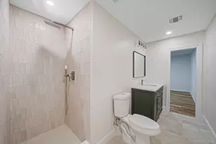 6 Connetquot Dr, Oakdale, NY 11769 - Photo 37