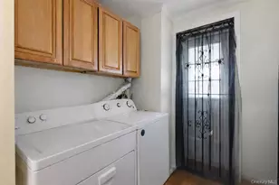 87-03 95th Ave, Ozone Park, NY 11416 - Photo 23