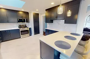 135 Standish Dr, Pearl River, NY 10965 - Photo 5