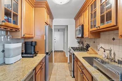 209-25 18th Avenue #2A, Bayside, NY 11360 - Photo 5