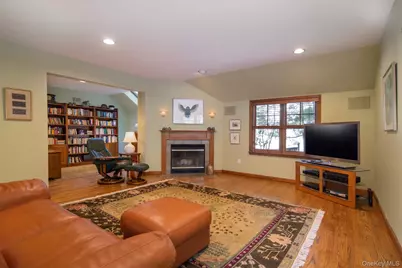 81 Pinecrest Drive, Hastings on Hudson, NY 10706 - Photo 9