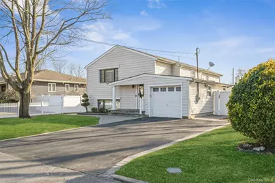 2 Udalia Road, West Islip, NY 11795 - Photo 43