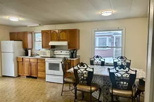 42 Village Cir S, Manorville, NY 11949 - Photo 5