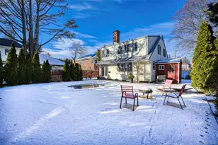 524 Livingston St, Westbury, NY 11590 - Photo 33