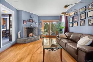 524 Livingston St, Westbury, NY 11590 - Photo 13